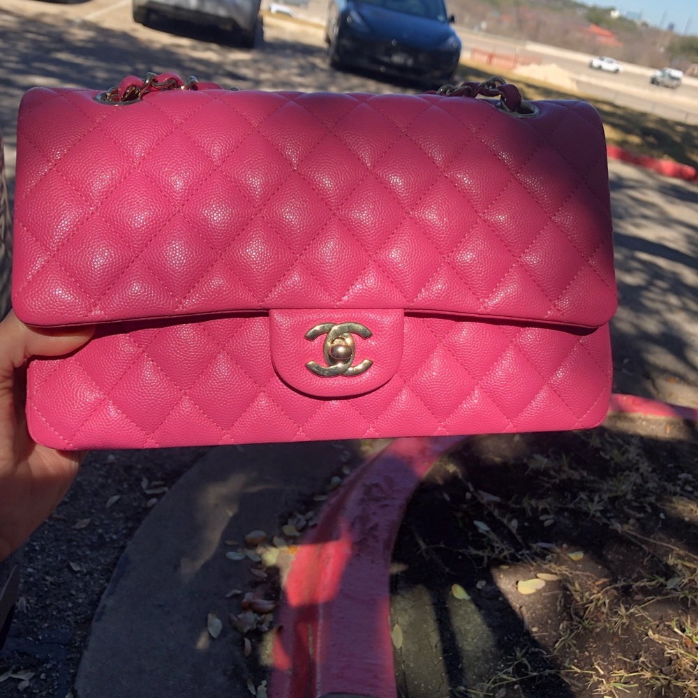 SOLD-Chanel 19c bubble gum pink medium flap - Picture 2 of 12
